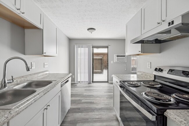 Photo - Timbercreek Apts