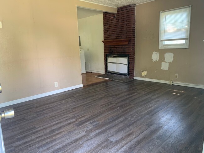 Photo - 927 E Harrison Ave