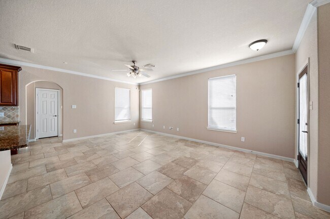 Photo - 153 E Montfair Blvd