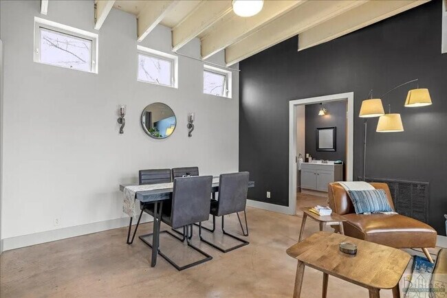 2915 2nd Ave S Unit Downtown Loft 202