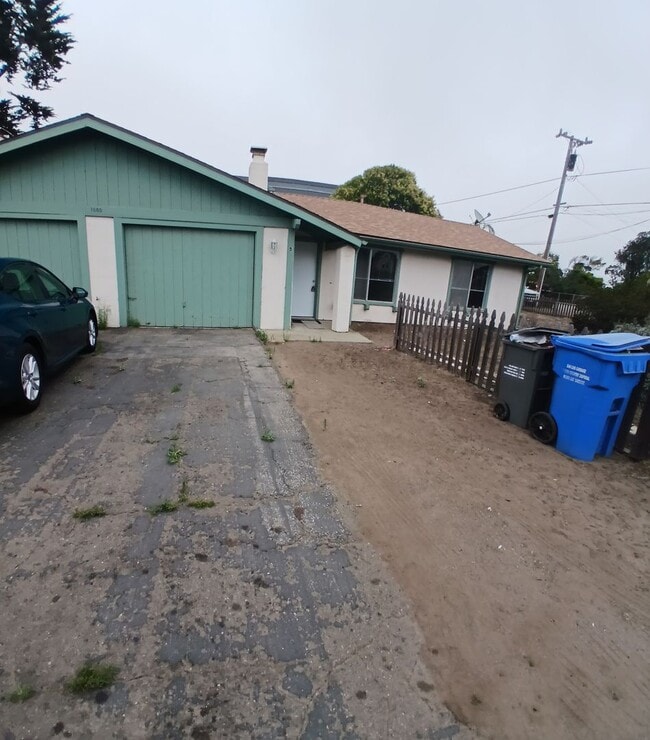 Building Photo - 1060 Santa Ynez Ave Unit Santa Ynez 1060 B Rental