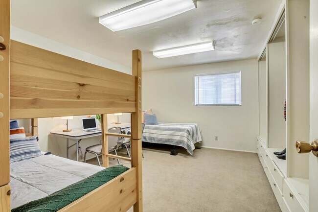 Bountiful Court Apartments