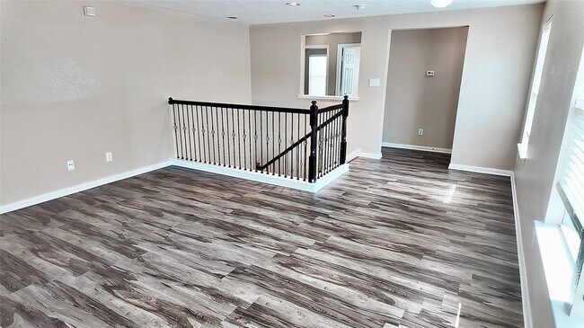 Photo - 8014 Chasewood Dr