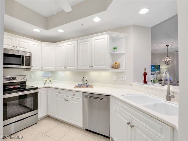 Building Photo - 1001 Arbor Lake Dr Unit 102