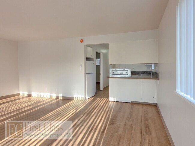 Photo - 12345 SW Hall Blvd Unit 01