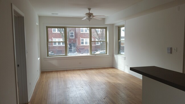 Building Photo - 6157 S Washtenaw Ave Rental