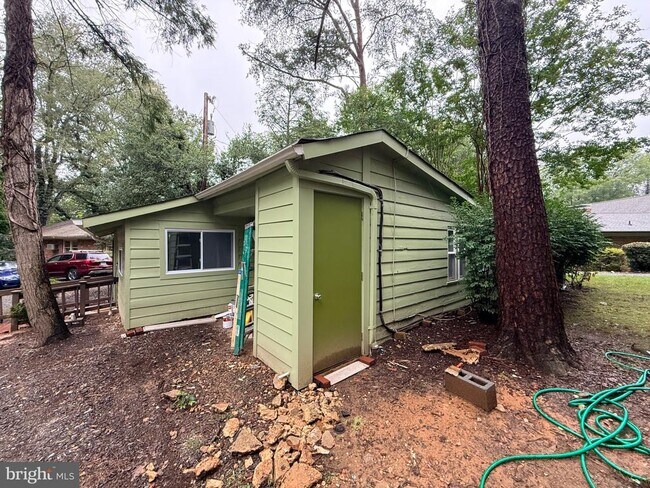 6048 Ramshorn Pl
