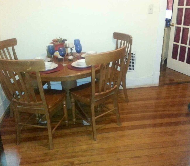 dining area - 1706 Villa Pl Unit Cottage