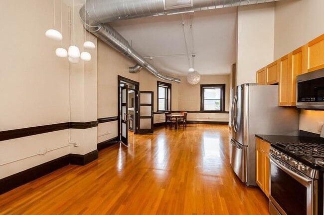 Photo - "Chic 1-Bed Condo in Vibrant Lynn: Modern ... Unit 301