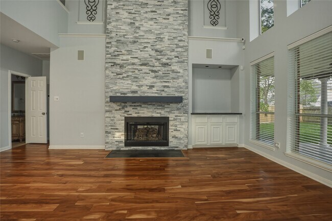 Photo - 2302 Marblecrest Ln