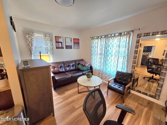 Photo - 406 4th Ave Unit 3