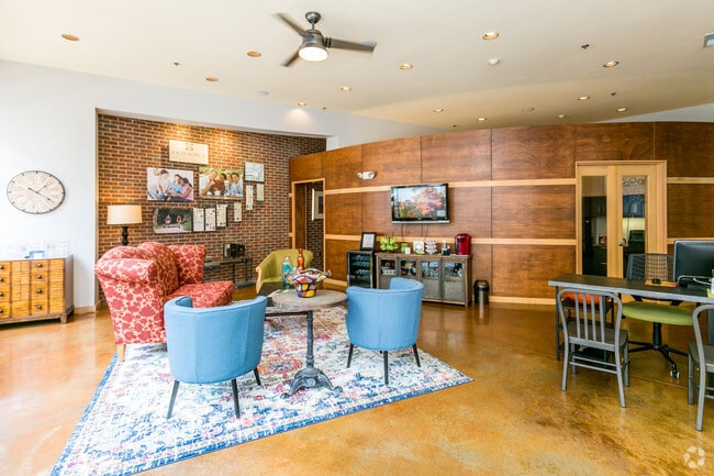 Leasing Office