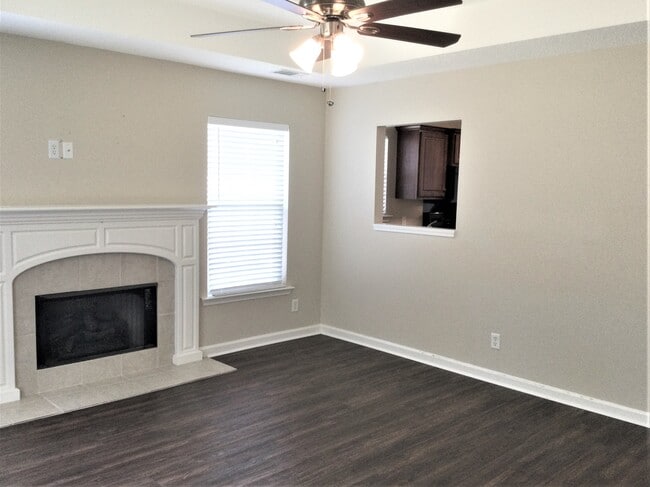 Photo - 57 Springwater Dr
