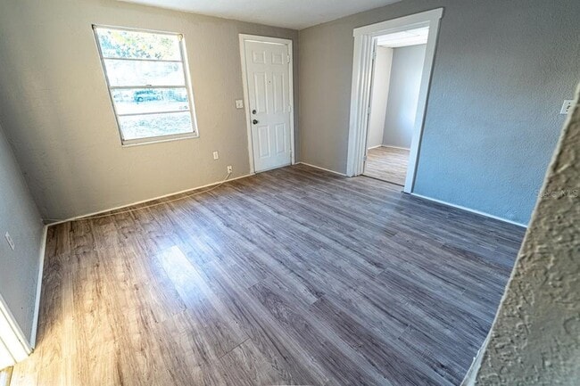 Photo - 8623 N Willow Ave