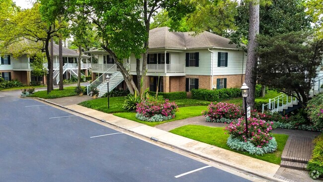 Building Photo - Memorial Creole Rental