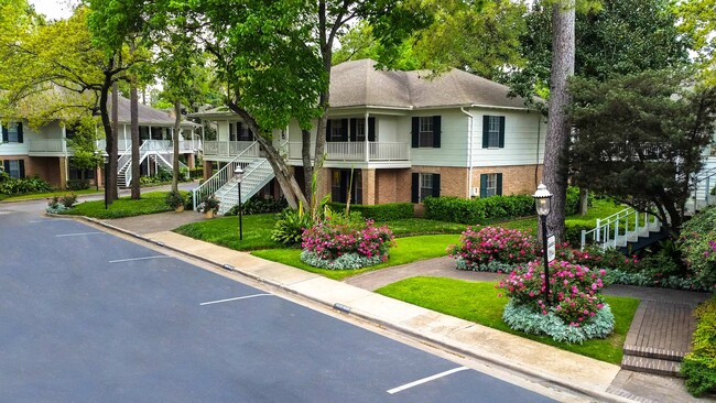 Memorial Creole - Memorial Creole Apartments