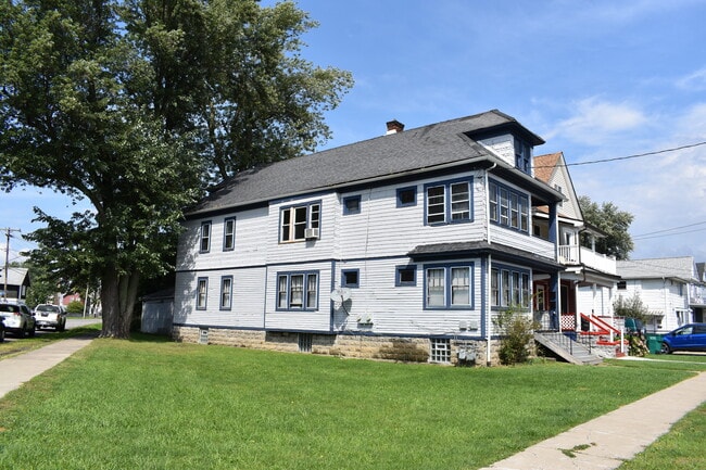 Photo - 92 Trowbridge St Unidad 2