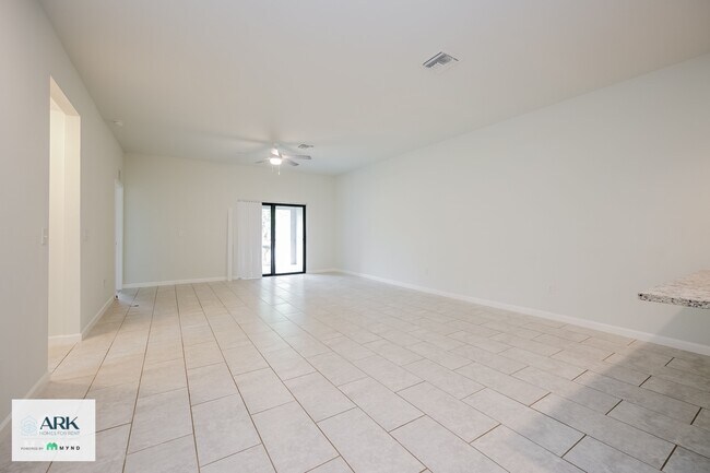 Photo - 7636 Carrier Rd
