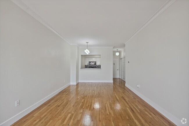 Building Photo - 205 10th St Unit 9R Rental