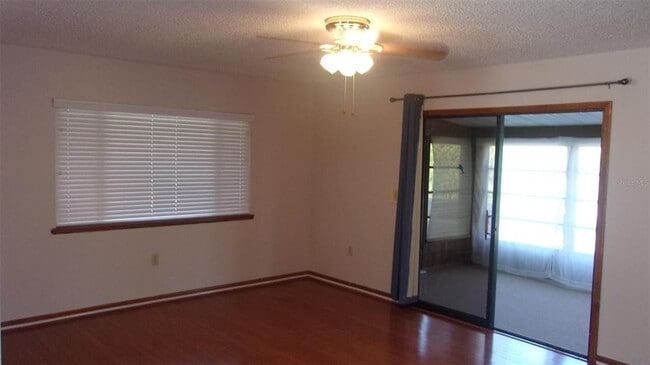 Photo - 10015 SW 90th Ct