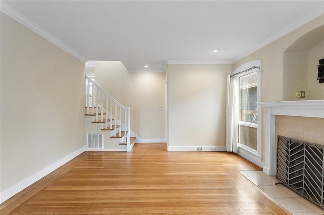 Photo - 1434 Paru St