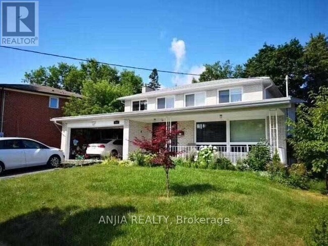 Photo - 158 Kingslake Rd