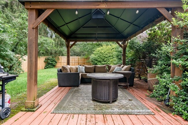 Photo - 13 Chapin St
