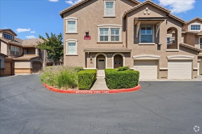 Building Photo - 5350 Dunlay Dr Rental