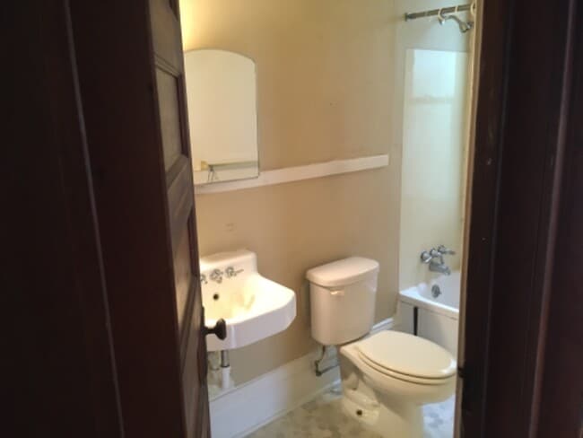 Photo - 3237 Grand Ave S