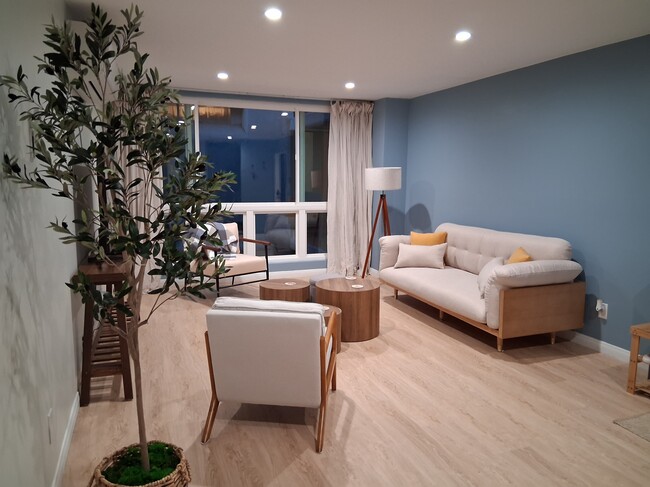 Photo - 4900 Overland Ave Condo Unit 204