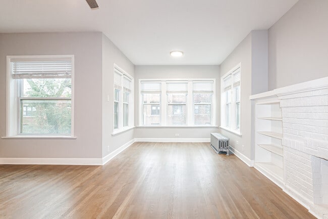 Photo - 1454 W Winnemac Ave Apartments Unit 3W