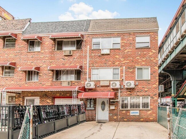 Building Photo - 661 Sagamore St Unit 3M