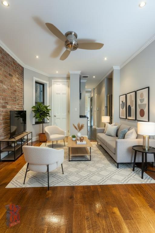 Photo - 309 E 8th St Unit D3