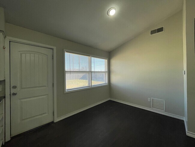 Photo - Pre-Leasing 4 bed 2 bath