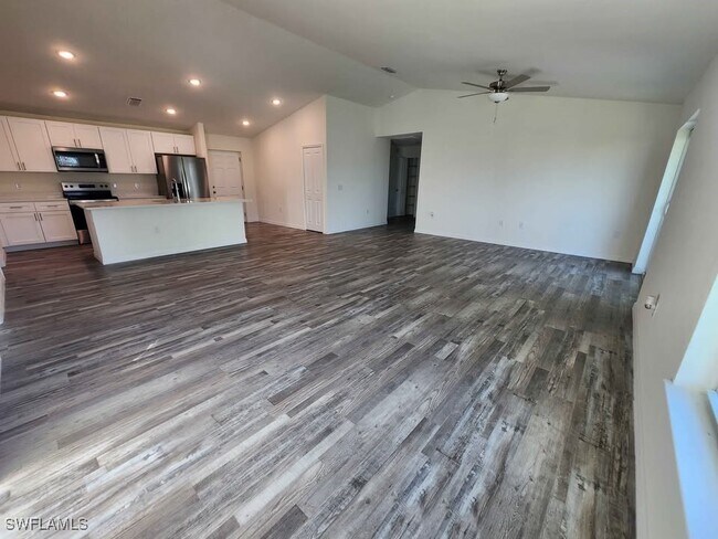 Photo - 1152 NW 1st Pl