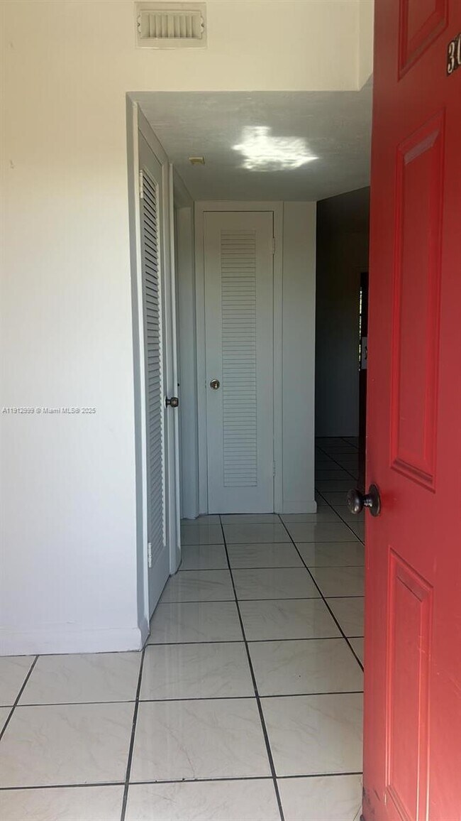 Photo - 1501 NE 191st St Unit C303