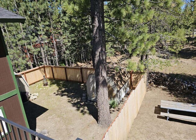 2282 Blitzen Rd