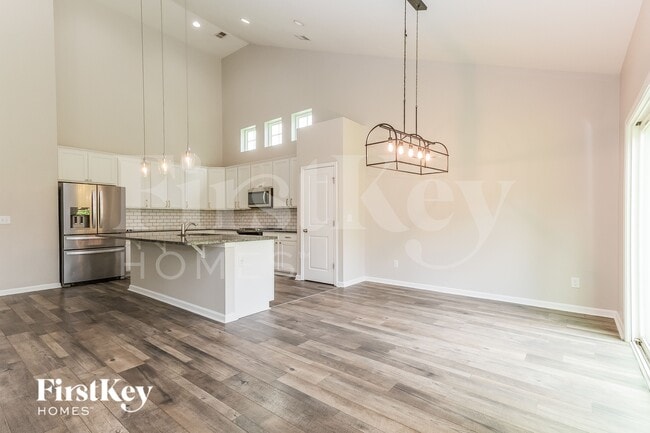 Photo - 447 Stonefield Cir