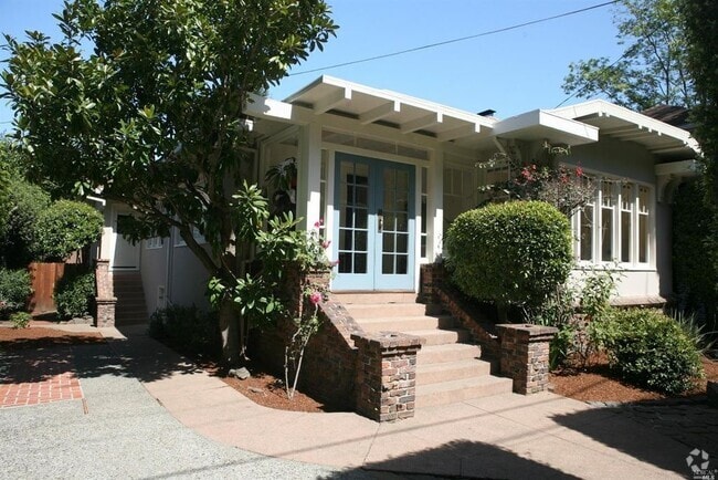 Building Photo - 57 Presidio Ave Rental