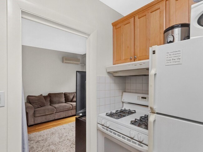 Photo - 249 Bunker Hill St