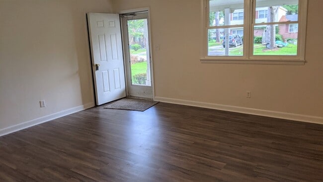 Photo - 1719 Providence Rd