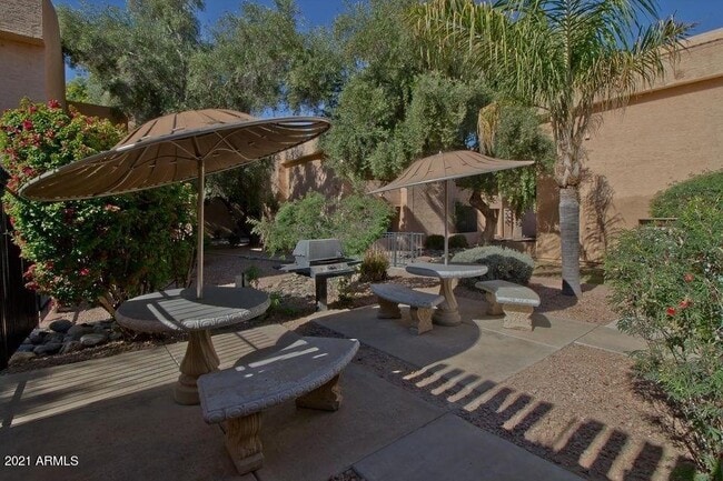 Photo - 3131 W Cochise Dr Unidad 222