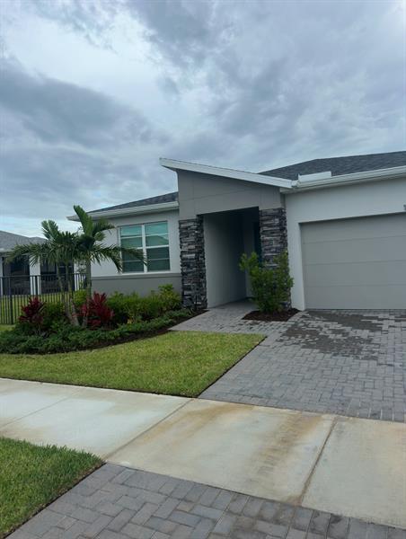 Building Photo - 10495 SW Orana Dr Rental