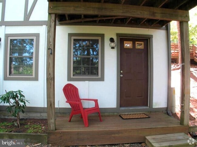 Building Photo - 511 King St Rental