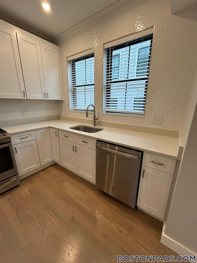 Photo - 285 Lamartine St Unit 2