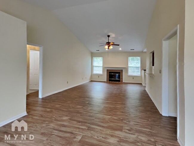 Photo - 704 Treyburn Lakes Way