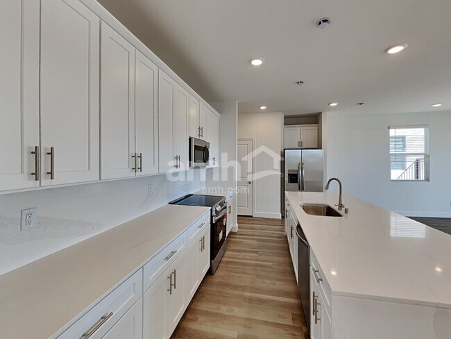 Photo - 10548 Lagaspi Dr