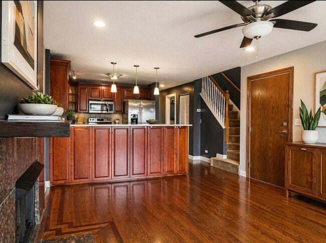 Photo - 5658 W 63rd St Unit 3W