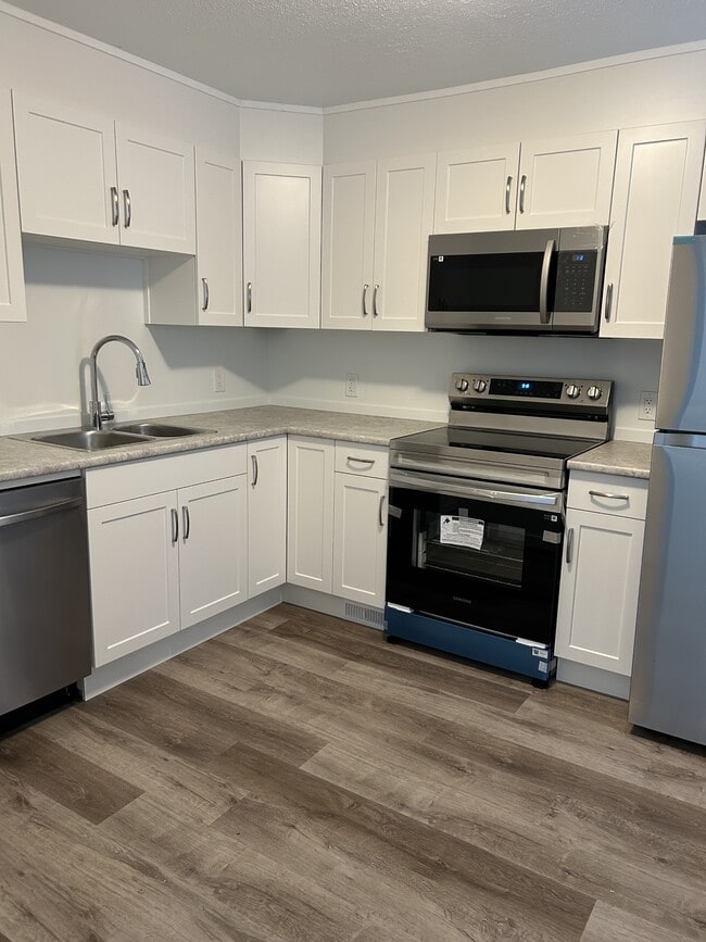 Photo - 12039-12055 55 St NW Unit Upper G2