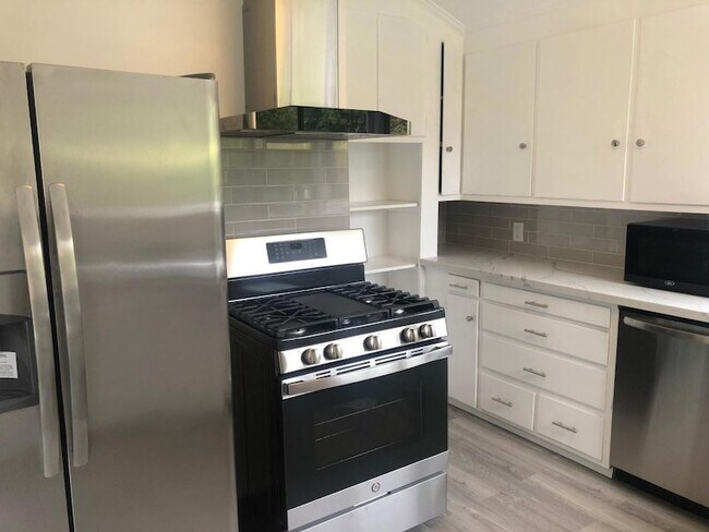 Photo - 130 El Bonito Way